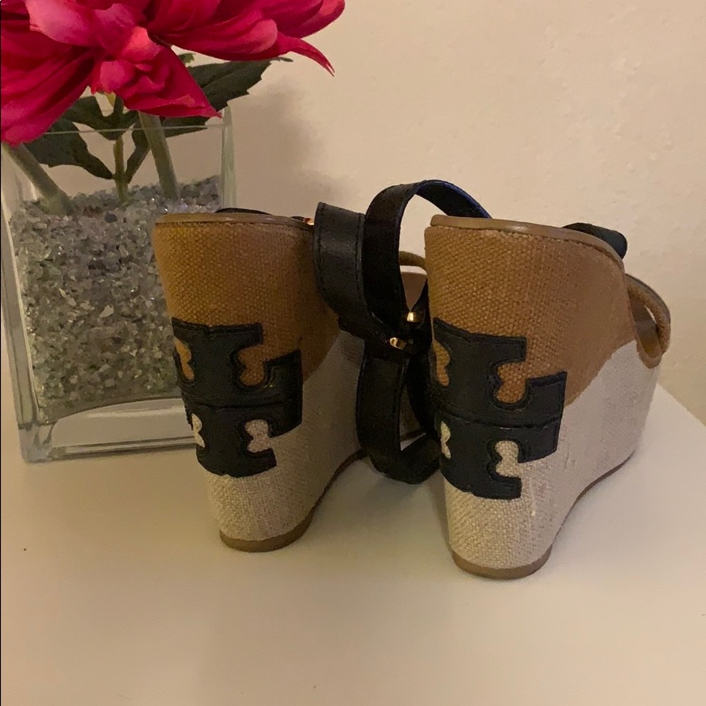 Tory Burch Wedges 💗